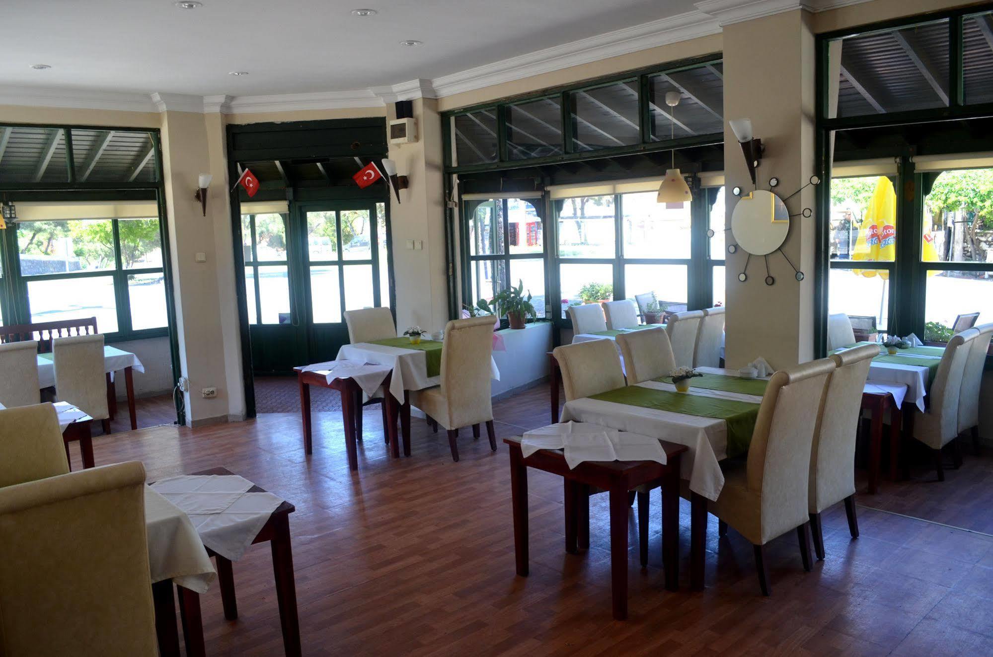 Silva Hotel Ayvalı Esterno foto