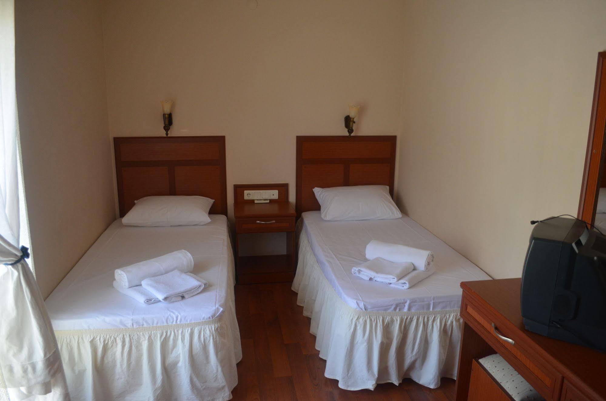 Silva Hotel Ayvalı Esterno foto