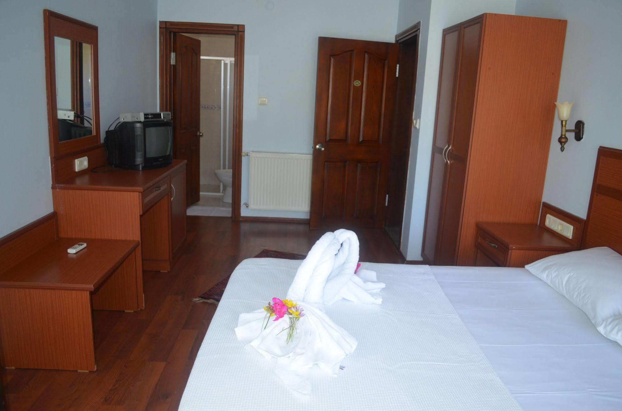 Silva Hotel Ayvalı Esterno foto